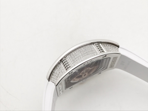 RM07-01 Crested Diam SS/RU Wht/Red Skele ZF CRMA2