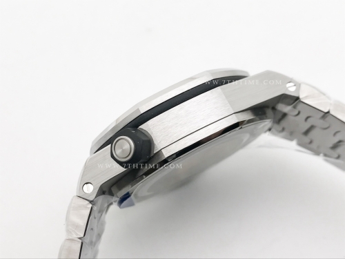 Royal Oak Offshore Diver 15710 SS/SS APSF V2 A3120