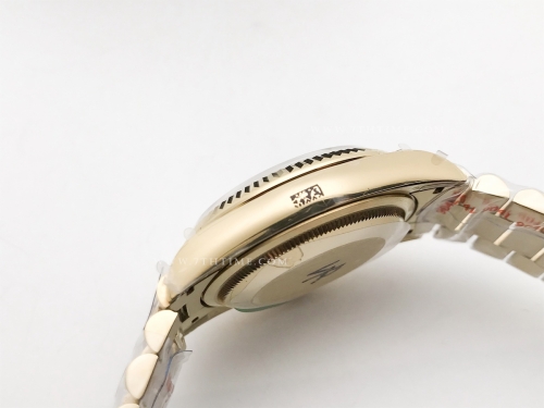 DayDate 36mm Wt 904L Flt YG/YG Green/Bag QF VR3255