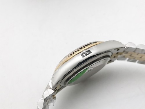 DateJust 126233 36mm Jub Flt 904L YG/SS Blk/Diam VSF VS3235