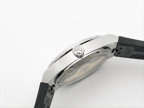 Overseas 4500V SS/RU White MKS MY9015 Cal5100