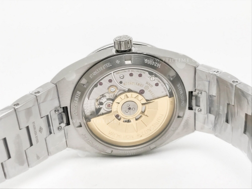 Overseas 4500V SS/SS Blue MKS MY9015 Cal5100 $378.00