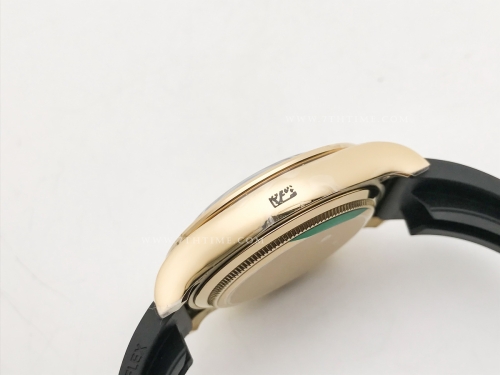 Daytona 126518LN CER YG/RU Wht/Stk RCF A4131