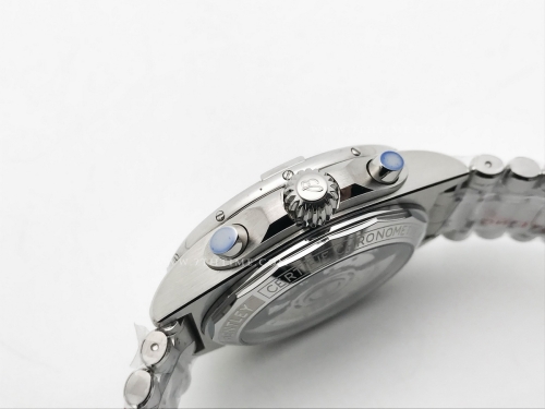 Chronomat B01 Wales SS/SS Red/Stk BLS Asia 7750