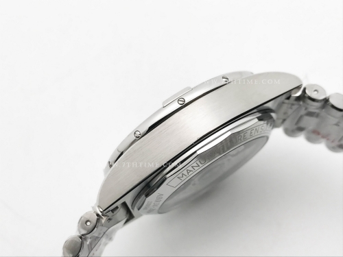 Chronomat B01 Wales SS/SS Red/Stk BLS Asia 7750