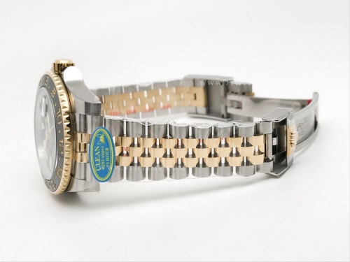 GMT II 126713 904 Jub YG/SS Clean DD3285 CHS