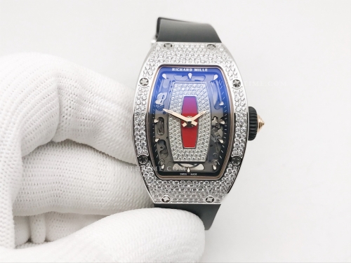 RM07-01 Snow Diam SS/RU Blk/Red Skele ZF CRMA2