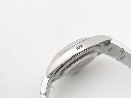 Oyster Pert. 41mm 124300 SS/SS Red EWE A3230