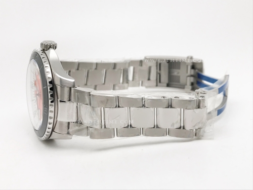 Superocean 44mm Blk SS/SS Red TF Asia 2824