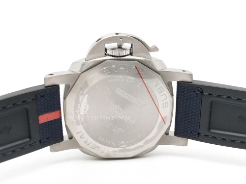 Submersible GMT Luna Rossa 42mm TI/NY Blue VSF P900