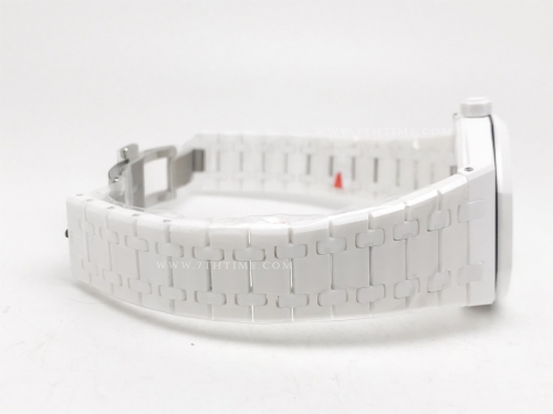 Royal Oak 41mm 15500 Wht CER/CER Blue APSF A4302