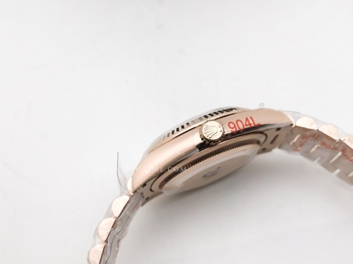 DayDate 36mm 128235 Wt 904L Flt RG/RG Brn/Dia QF VR3255