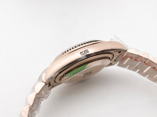 DayDate 36mm 128235 Wt 904L Flt RG/RG Brn/Dia QF VR3255