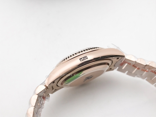 DayDate 36mm 128235 Wt 904L Flt RG/RG RG/Dia QF VR3255