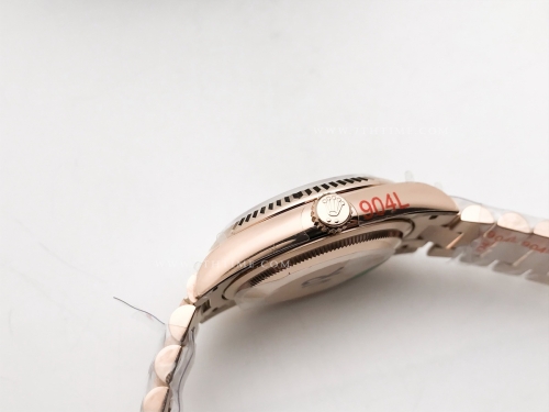 DayDate 36mm Wt 904L Flt RG/RG Brn/Rm Stk QF VR3255