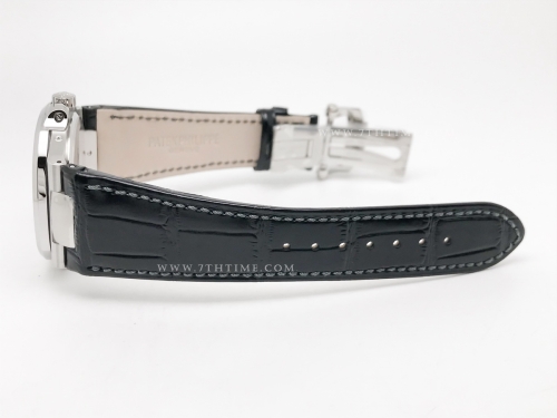 Nautilus Moon Phase 5722 Dia SS/LE Blue PPF A240