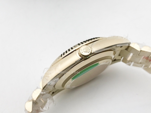 DayDate 228238 40mm 904L Flt Wt YG/YG Gold/Dia Noob A2836