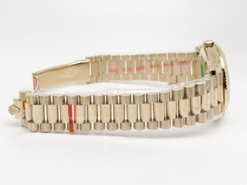 DayDate 228238 40mm 904L Flt Wt YG/YG Blk/Dia Noob A2836