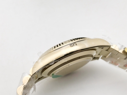 DayDate 228238 40mm 904L Flt Wt YG/YG Blk/Dia Noob A2836