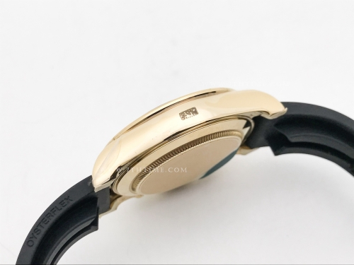 Daytona 126518LN CER YG/RU Gold/Stk ESF A4131