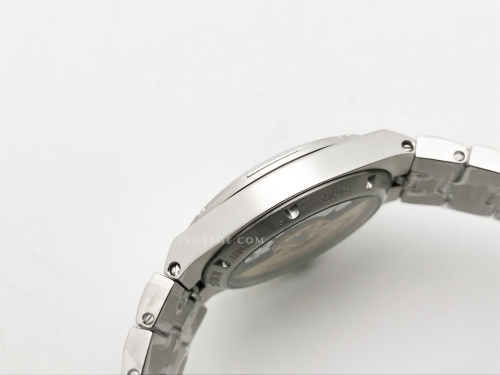 Overseas 4600V SS/SS Pink NNF MY9015 Cal1088