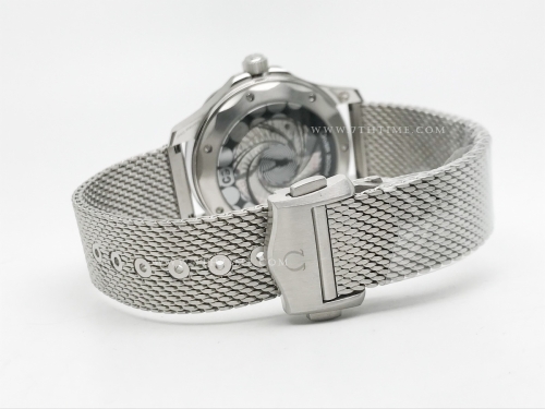 Seamaster 300 James Bond 60th Anni SS/SS BLS A8806