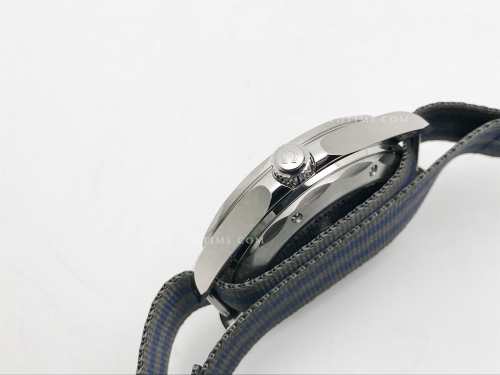 Seamaster 300 James Bond 60th Anni SS/NY BLS A8806