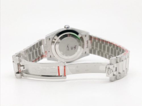 DayDate 40mm 904L Flt SS/SS S-Silv/Stk GMF A2836