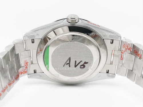 DayDate 40mm 904L Flt SS/SS Wht/Rm/Stk GMF A2836