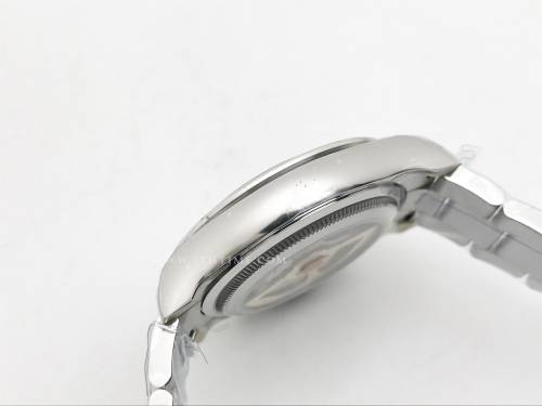 Daytona 126529LN CER SS/SS L-Blk/Wht/Stk EWE A4131