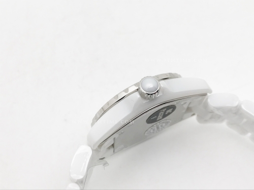 XHANEL J-12 33mm Wht CER/CER Wht/Wht Num HTF Qtz