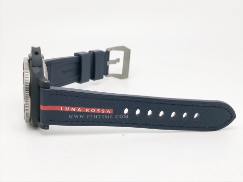 PAM1543 Submersible Luna Rossa CER/RU White VSF P900