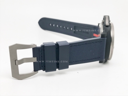 PAM1543 Submersible Luna Rossa CER/RU White VSF P900