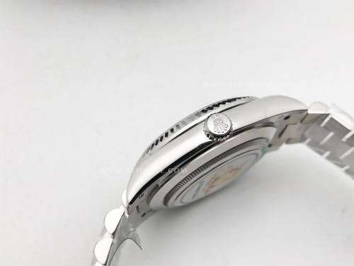 DayDate 40mm 228239 904L Flt Wt WG/WG Blue/Rm KF VR3255