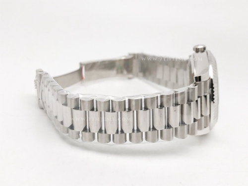 DayDate 40mm 228239 904L Flt Wt WG/WG Blk/Dia KF VR3255