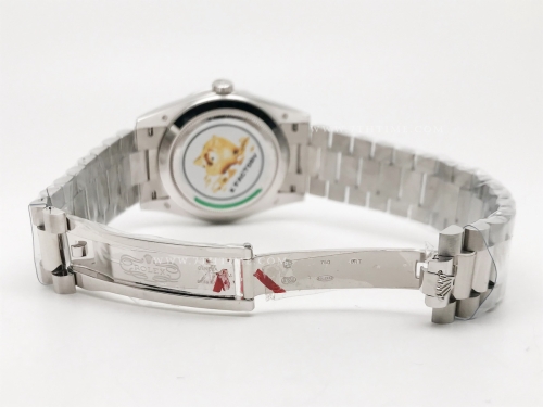 DayDate 40mm 228239 904L Flt Wt WG/WG Blk/Dia KF VR3255