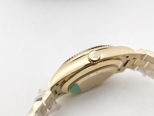 DayDate 40mm 228238 904L Flt Wt YG/YG Silv/Rm KF VR3255