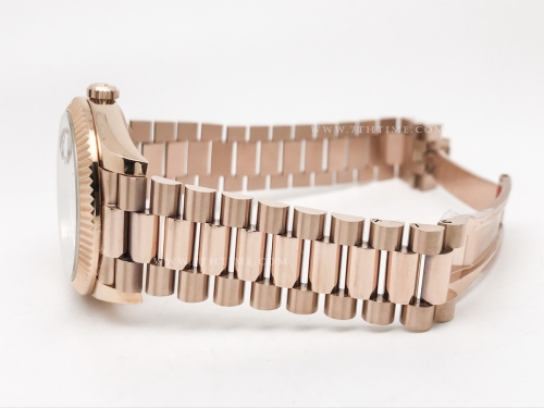 DayDate 40mm 228235 904L Flt Wt RG/RG Wht/Rm KF VR3255