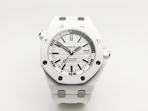 Royal Oak Offshore Diver 15707 Wht CER/RU Wht ZF A3120