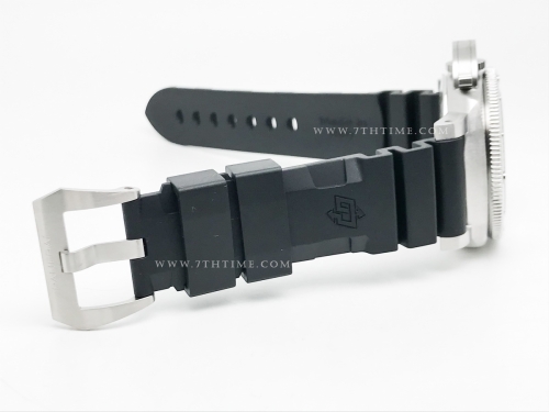 Pam 2223 Submersible Bianco SS/RU Wht VSF P900