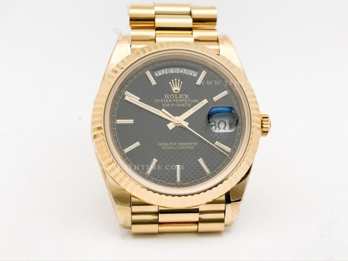 DayDate 40mm 904L Flt Wt YG/YG C-Blk/Stk TMF SH3255