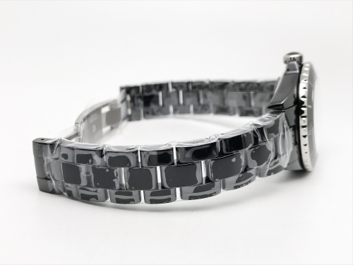 J-12 Ladies 33mm CER/CER Blk/Num XF Sw Qtz