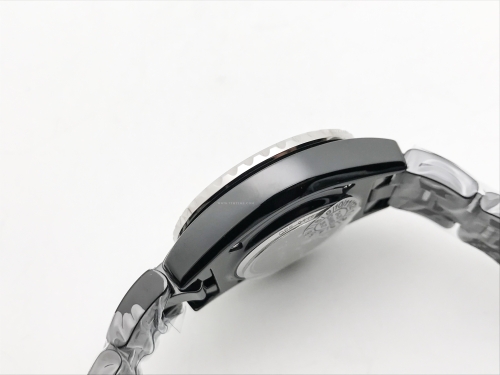 J-12 Ladies 33mm CER/CER Blk/Num XF Sw Qtz