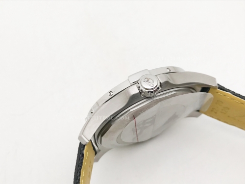 Avenger GMT 44mm SS/NY/LE Black/Red OXF A2836