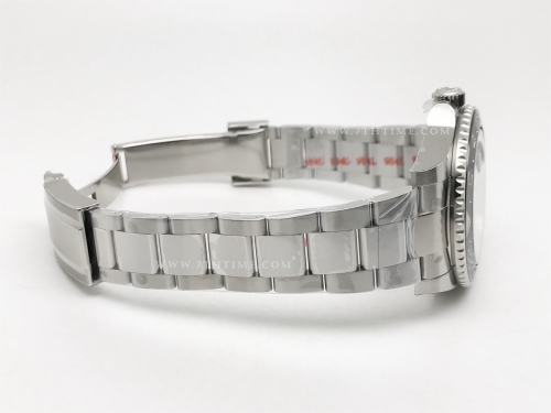 GMT II 126710GRNR Oys 904L SS/SS Blk THB SH3285-2