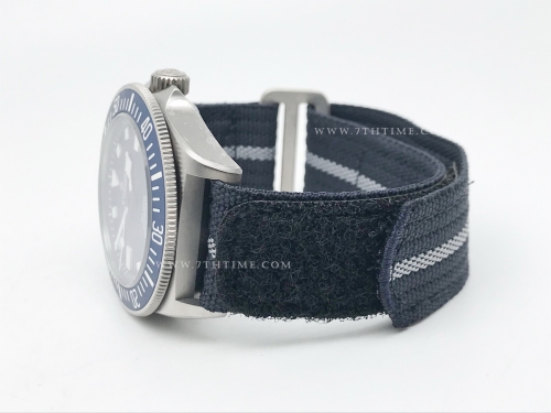 Tudor Pelagos FXD 25707B TI/NY Blue M+F 8N24