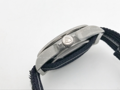 Tudor Pelagos FXD 25707B TI/NY Blue M+F 8N24