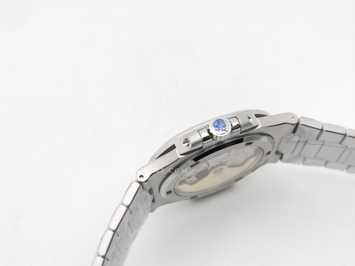 Nautilus Jumbo 5711 SS/SS White/Stk BBF DD324