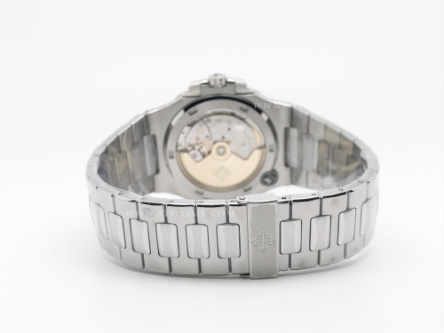 Nautilus Jumbo 5711 SS/SS White/Stk BBF DD324