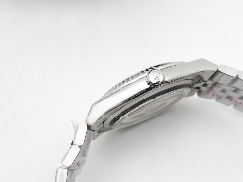 Land Dweller 40mm Wt Jub Flt SS/SS White YYF A7135